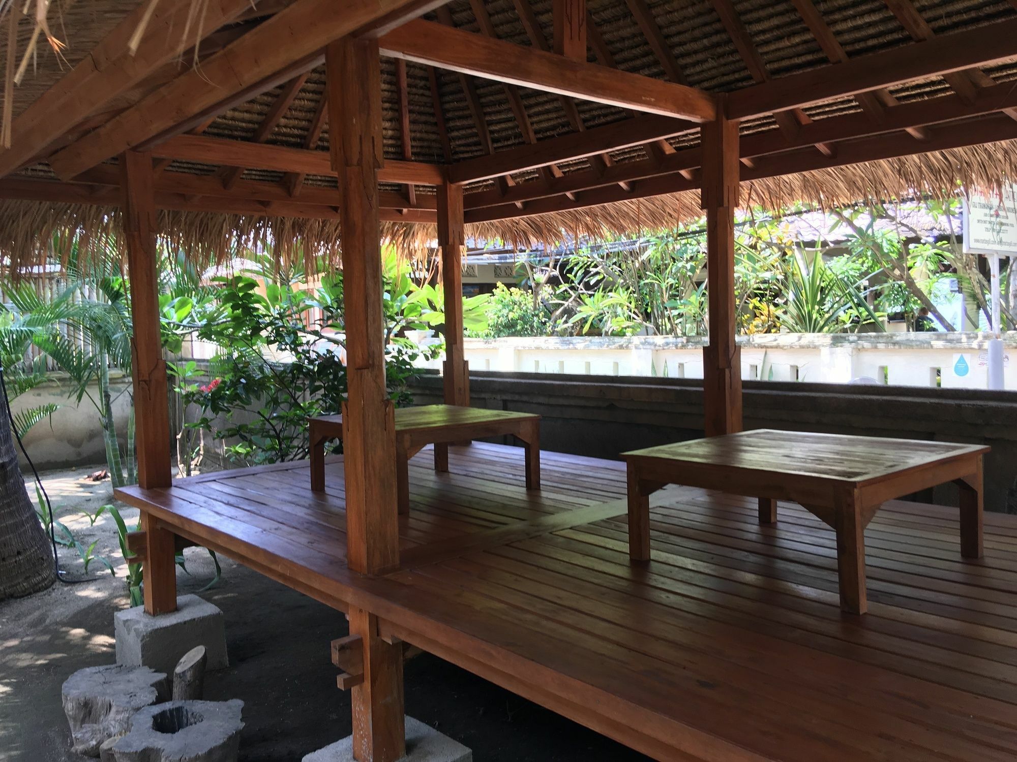 Oceane Paradise Bungalow Гили Траванган Экстерьер фото